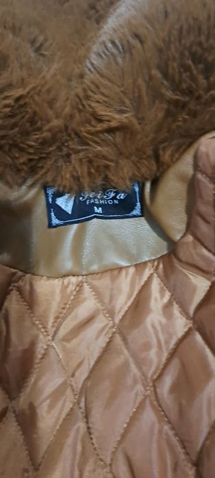 Дамско кожено яке със пух