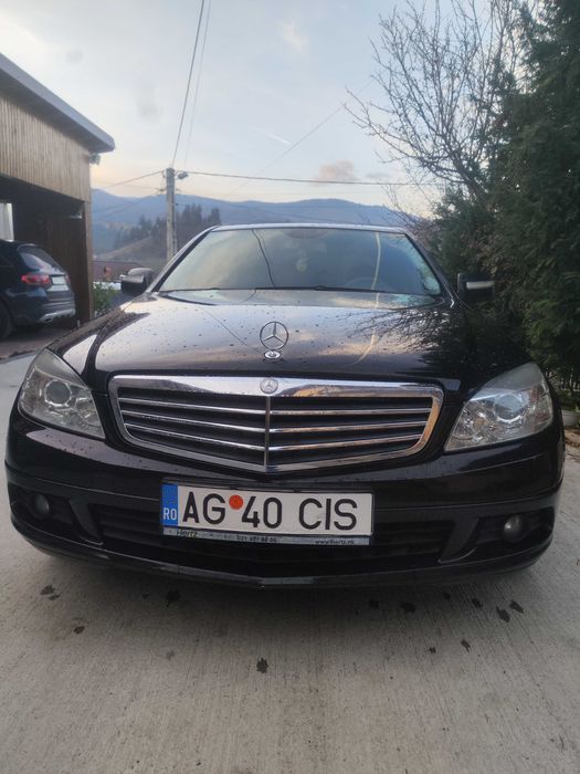 Vând Mercedes Benz C class