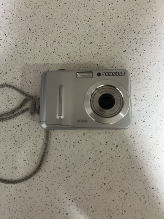 Samsung sifravoy foto aparat sotiladi