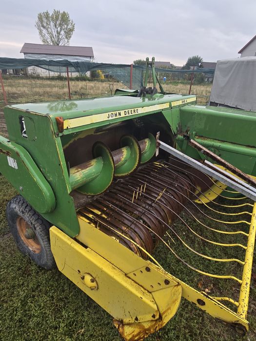 De vanzare presa John Deere 342 A stare buna de functionare