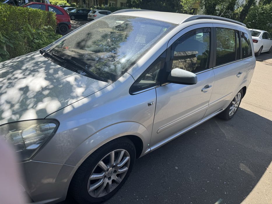 Vand Opel Zafira B 2007