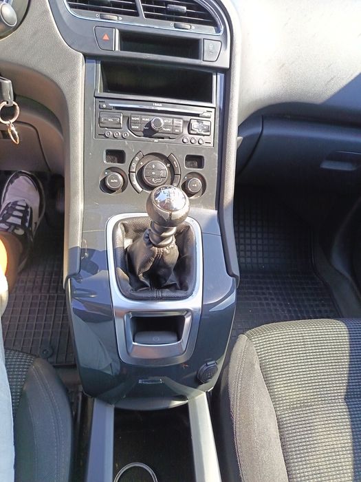 Peugeot 5008/ Пежо 5008