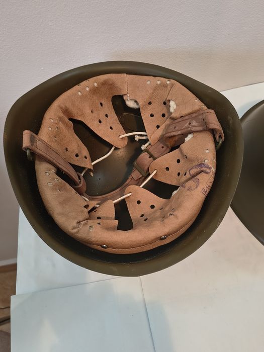 Casca militară, armata