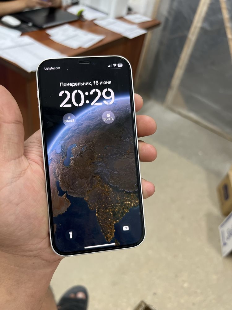 iphone 12 sotiladi