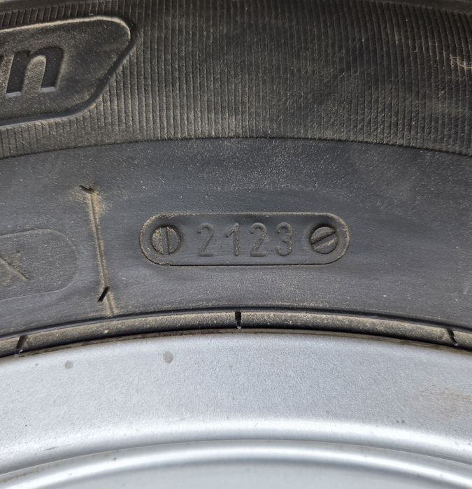Продавам джанти с гуми 195/65R15 5х112