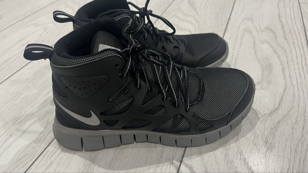 Дамски маратонки Nike