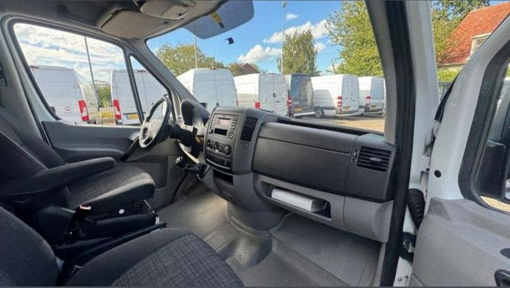 Мерседес спринтер