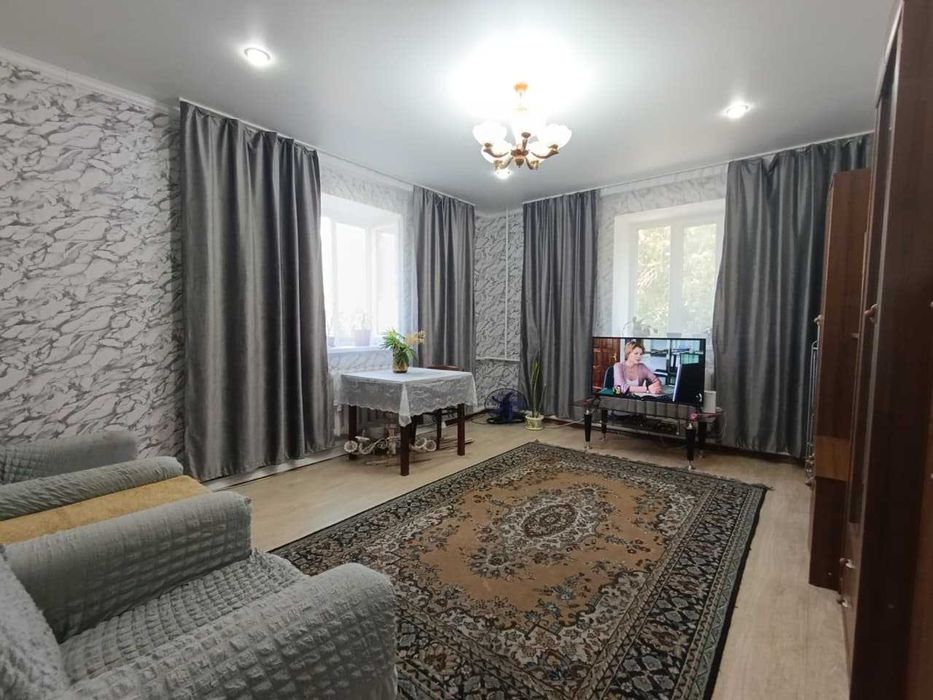 $ продам 3-х комнатную квартиру в спокойном районе Майкудука!