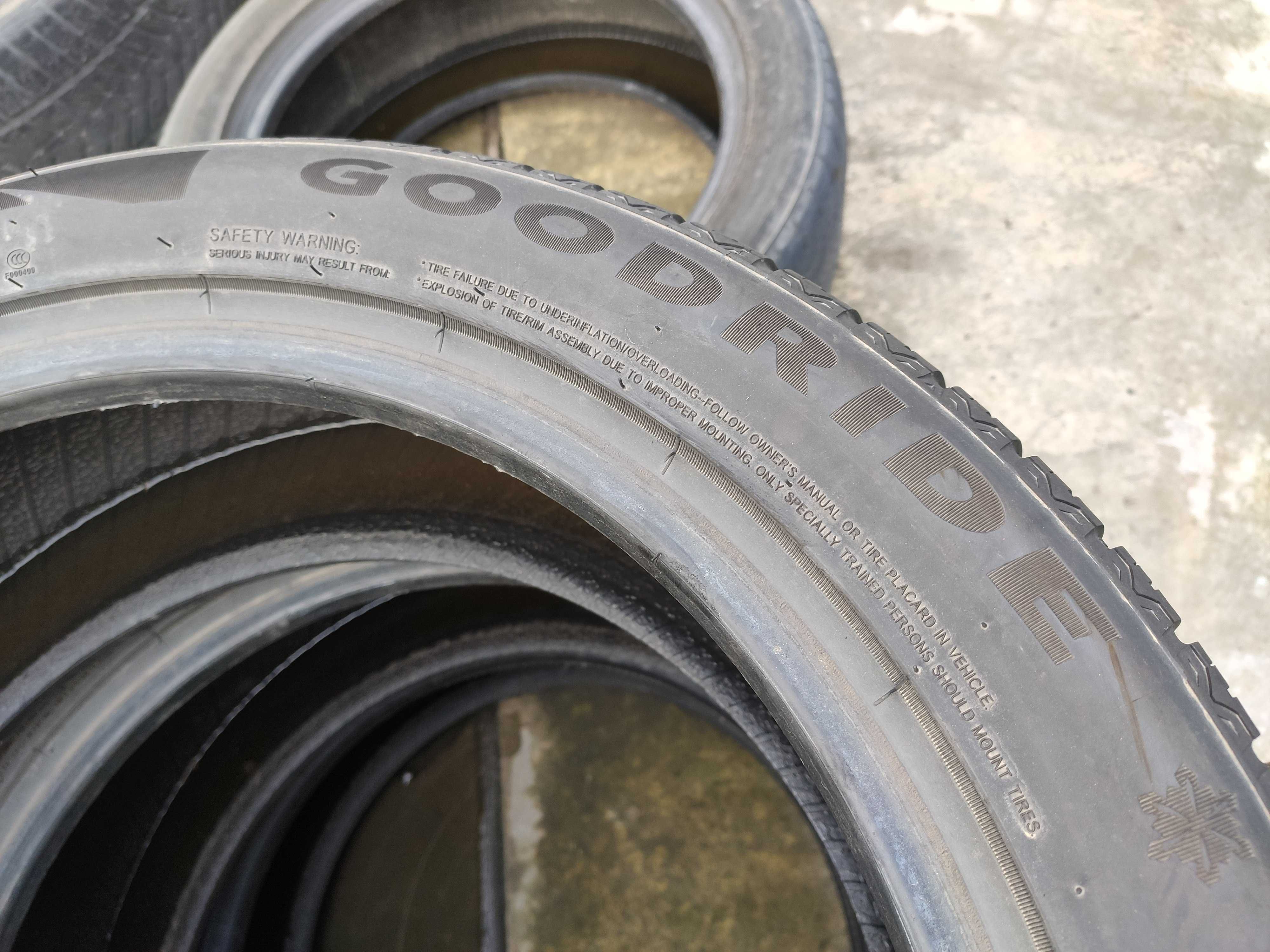 2бр Всесезонни гуми 235 45 18 - Goodride - DOT 2022