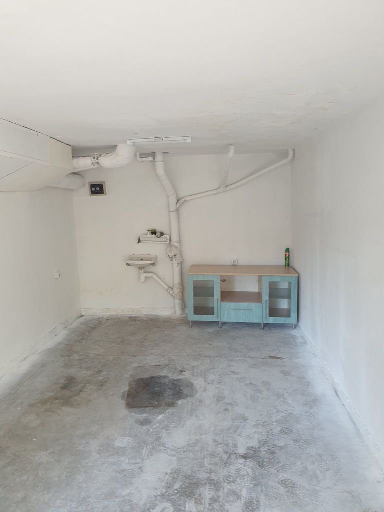 Дава се под наем Гараж / Паркомясто в Пловдив, Южен - 22 кв.м за 127.5 € - Снимка #5
