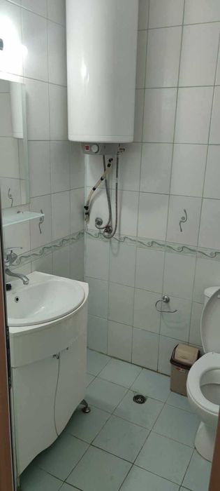 Дава се под наем Двустаен апартамент в Бургас, Славейков - 65 кв.м за 382.5 € - Снимка #6