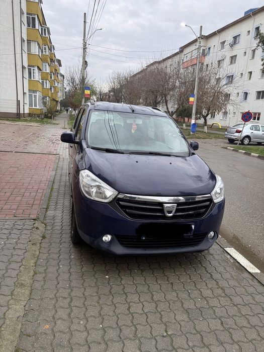 Vand Dacia Lodgy 1.5 disel 2016 7 locuri
