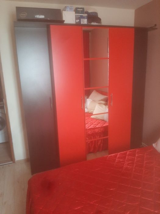 Închiriez apartament