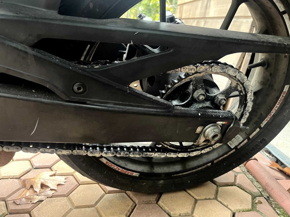 Motocicleta Honda CB125R (A1)