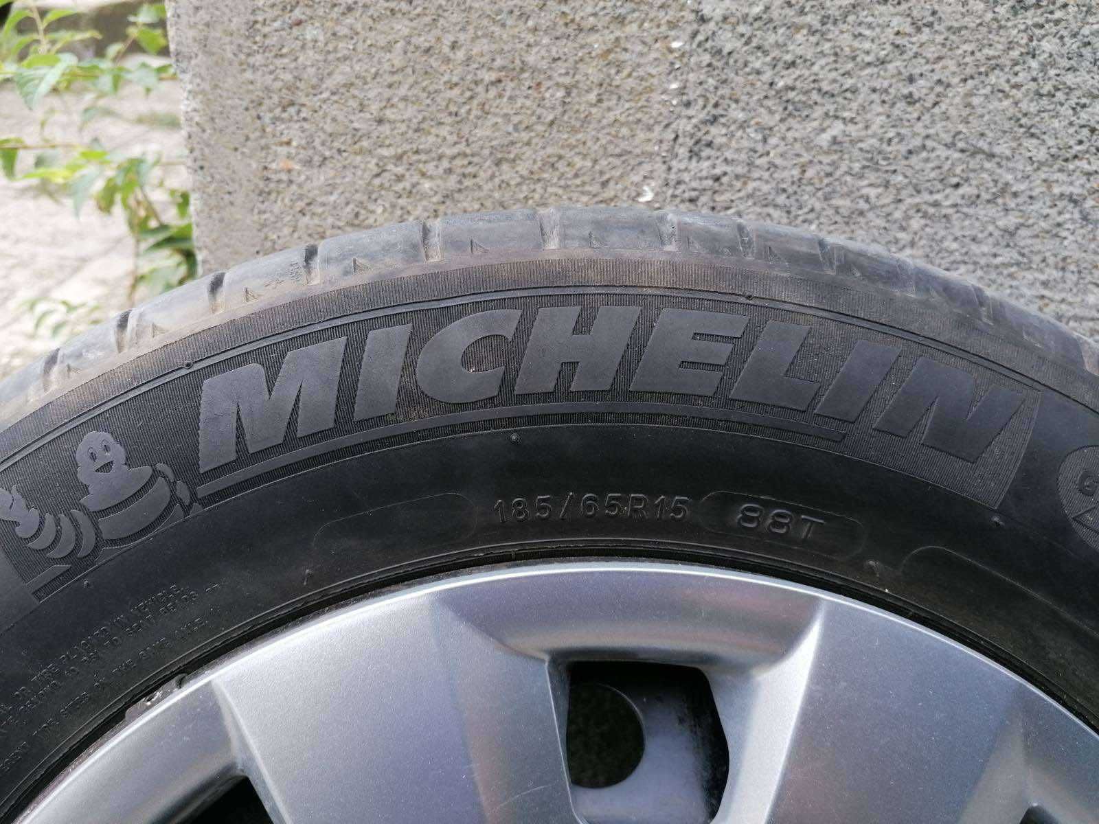 Стоманени джанти 15х6J/EТ 48 с гуми Mishelin +тасове OPEL