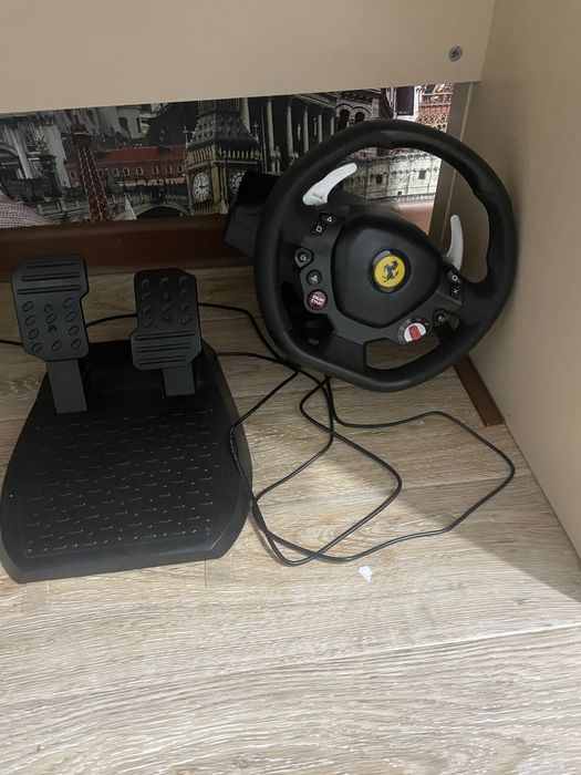 игровой руль thrustmaster Ferrari