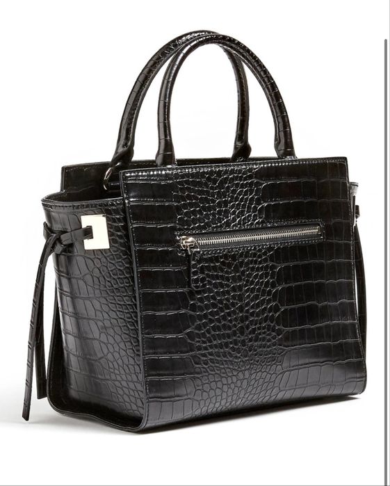 Черна чанта GUESS