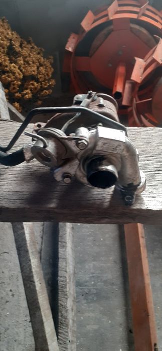 Vând turbina peugeot 1.6 HDI