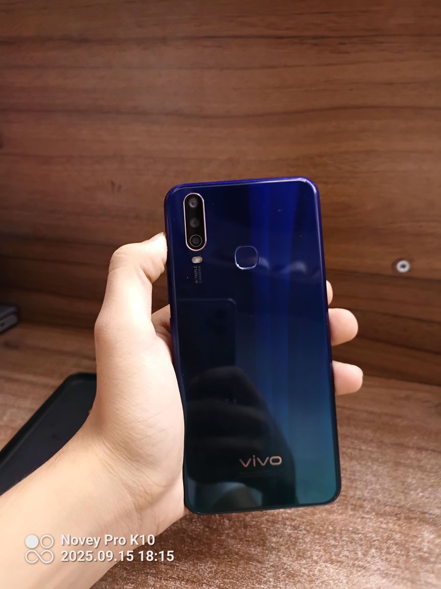Vivo Y12  64gb blue/green