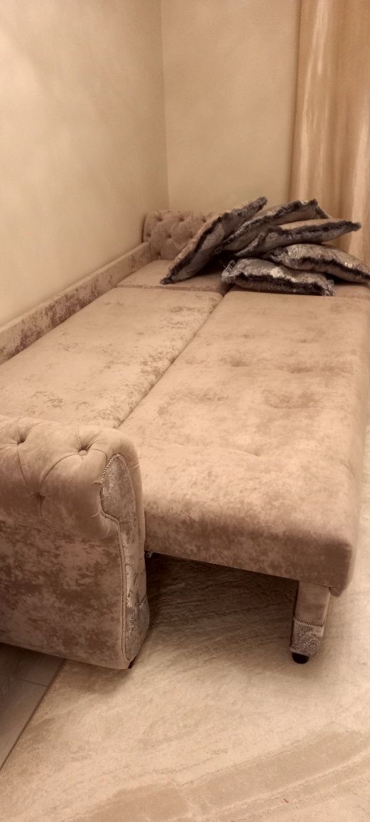 Срочно продам диван