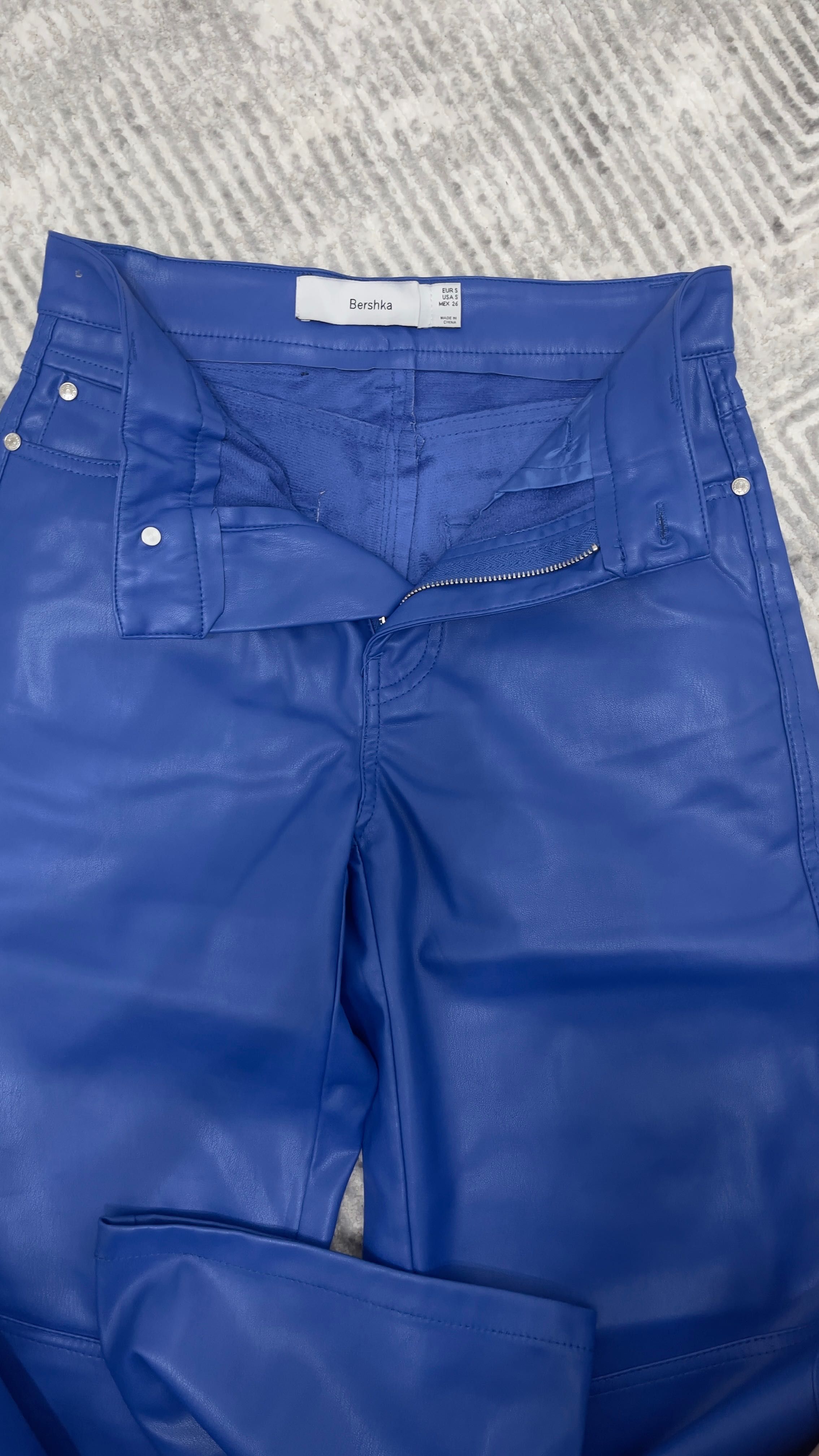 Bershka Кожание сезонные брюки