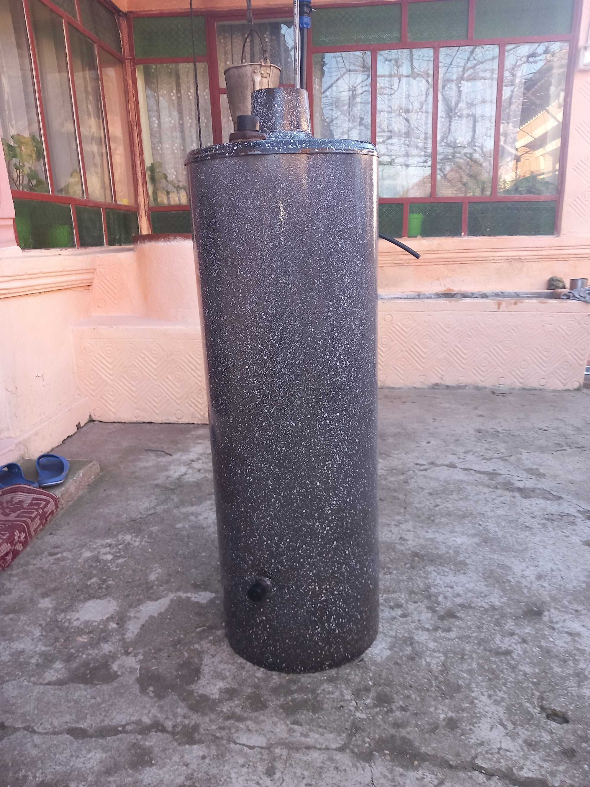 Vând boiler  pe lemne  80 l