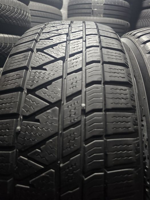 Anvelope 215/65 R17 KUMHO de iarna 2021