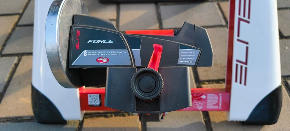 Home trainer Elite + roată cursiera + anvelopa trainer