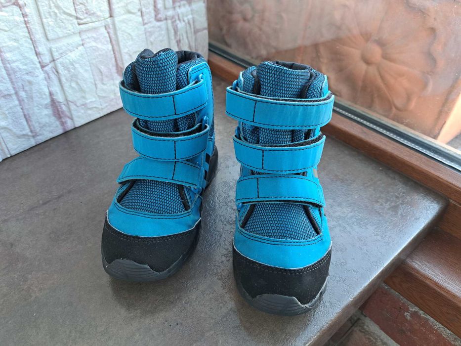 детски ботуши,зимни обувки,боти,апрески,Adidas номер26 за момче,адид