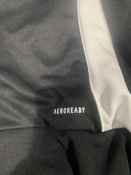 Adidas гронище с етикет Л размер