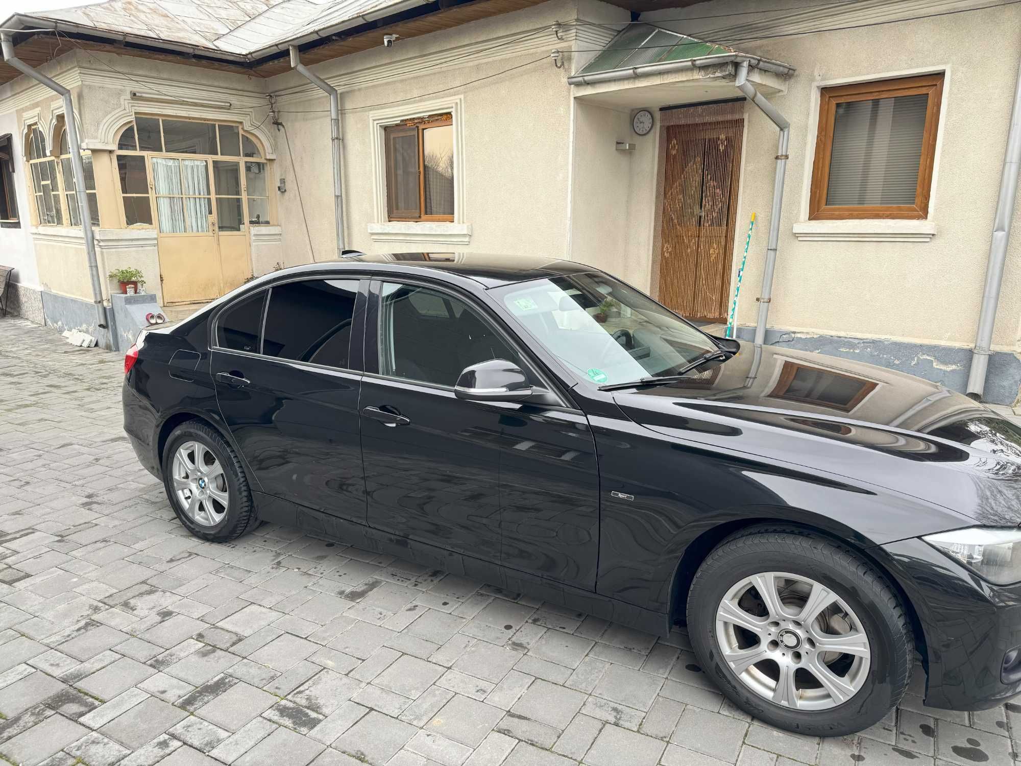 BMW F30 320d xDrive 4x4 184 CP Automat Inmatriculat