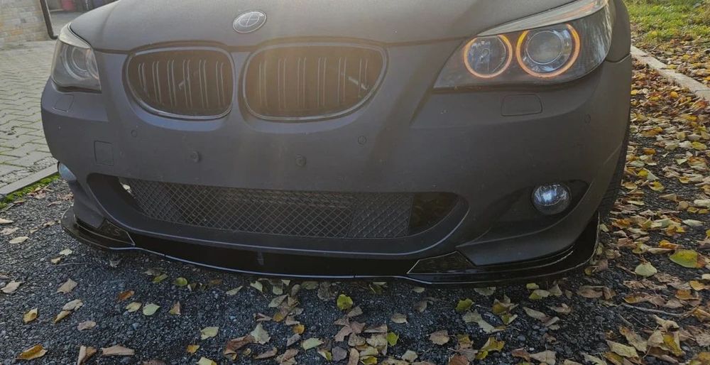 Lip bara fata M-Tech Hamann Bmw Seria 5 e60 e61(2003-2010) negru lucio