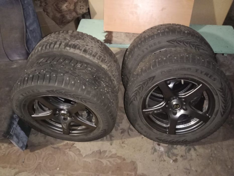 Продам шины с дисками