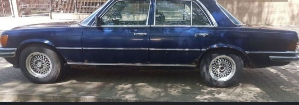 Mercedes W116  an fabricație 1974