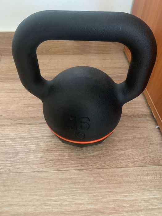 Kettlebell de 16 kg.