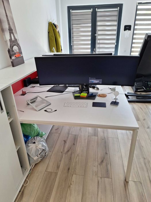 BIROU SHAREDESK EPBDD 160
(320X160X110H)
2 blaturi masă