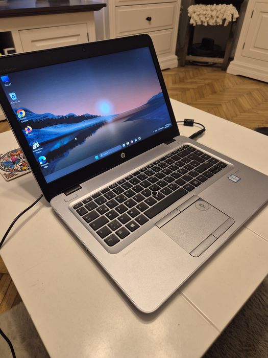 Laptop ultraslim Hp i5 ssd ddr4