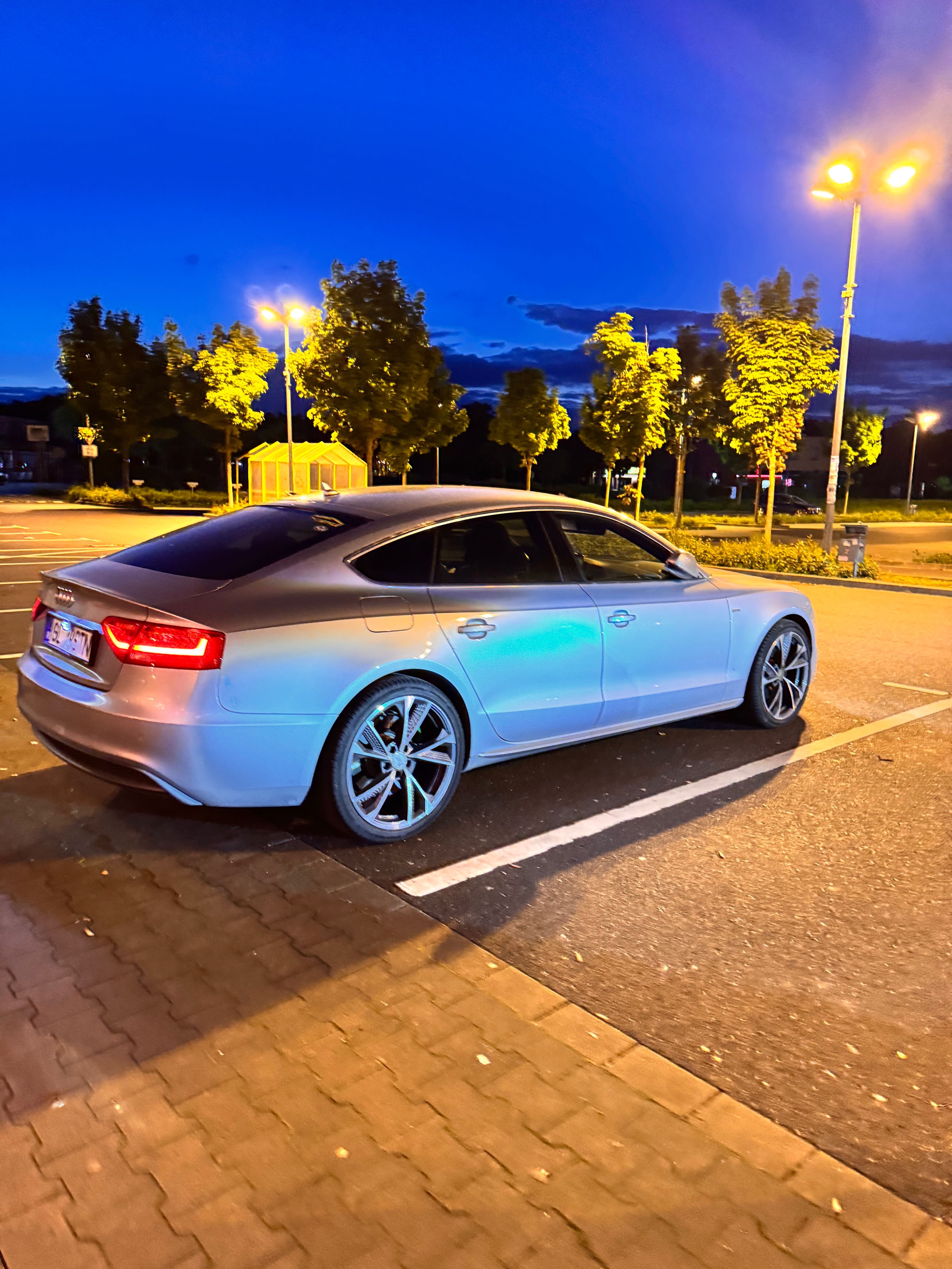 Vând Audi a5 sportback