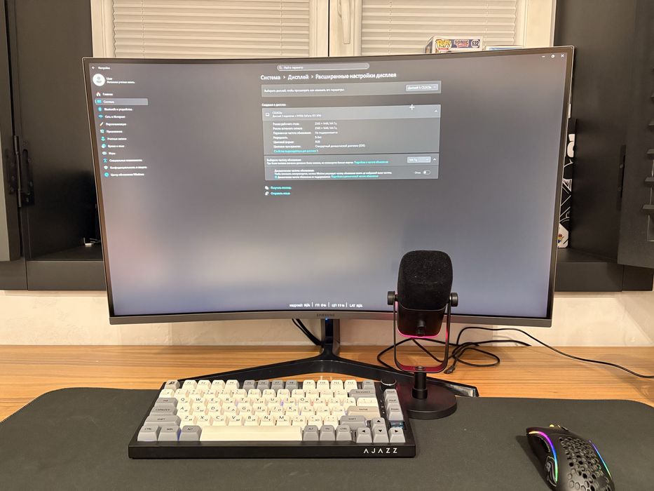 Продается Монитор Samsung C32GJ5x