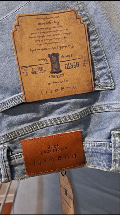 Blugi bugatti , noi cu eticheta