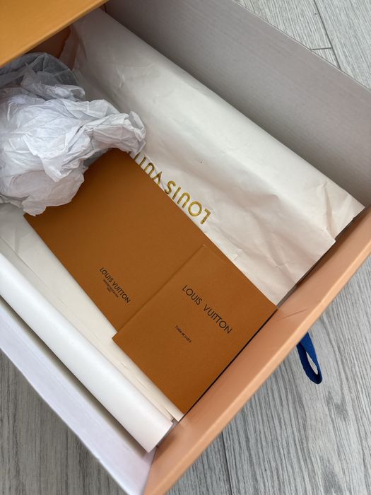 Louis Vuitton Skates Beige 42