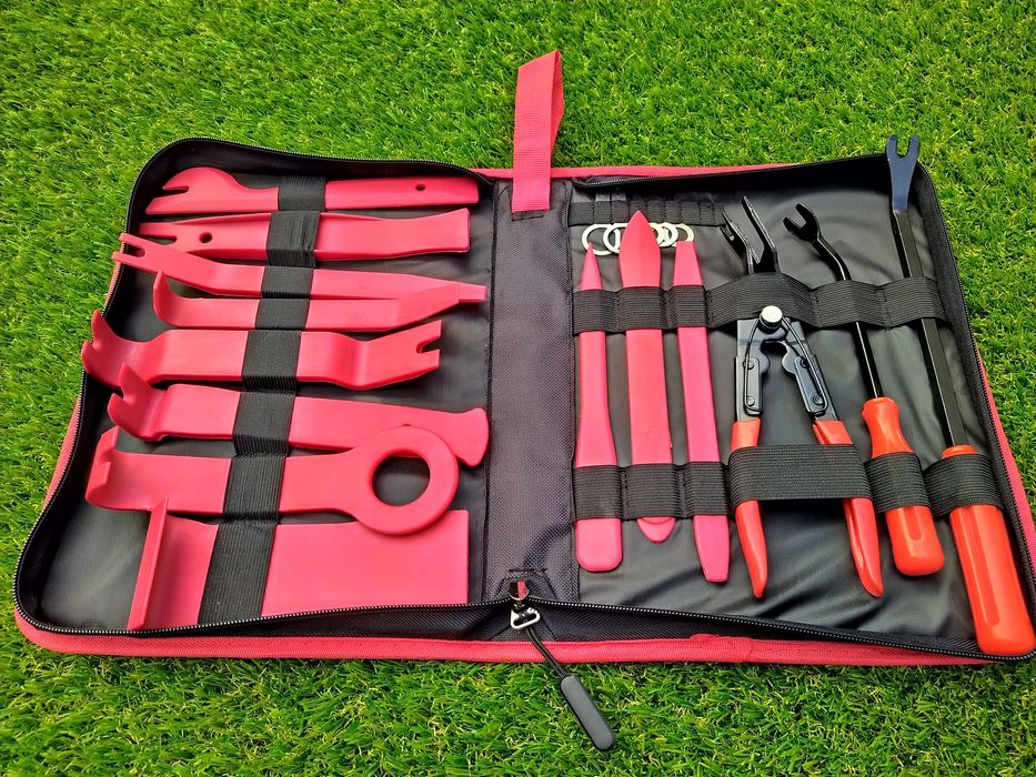 Kit scule demontare tapiterie, interior auto 19 buc cu geanta