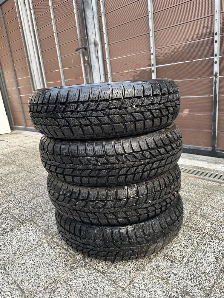 Anvelope iarna Hankook (155/60R15 74T)