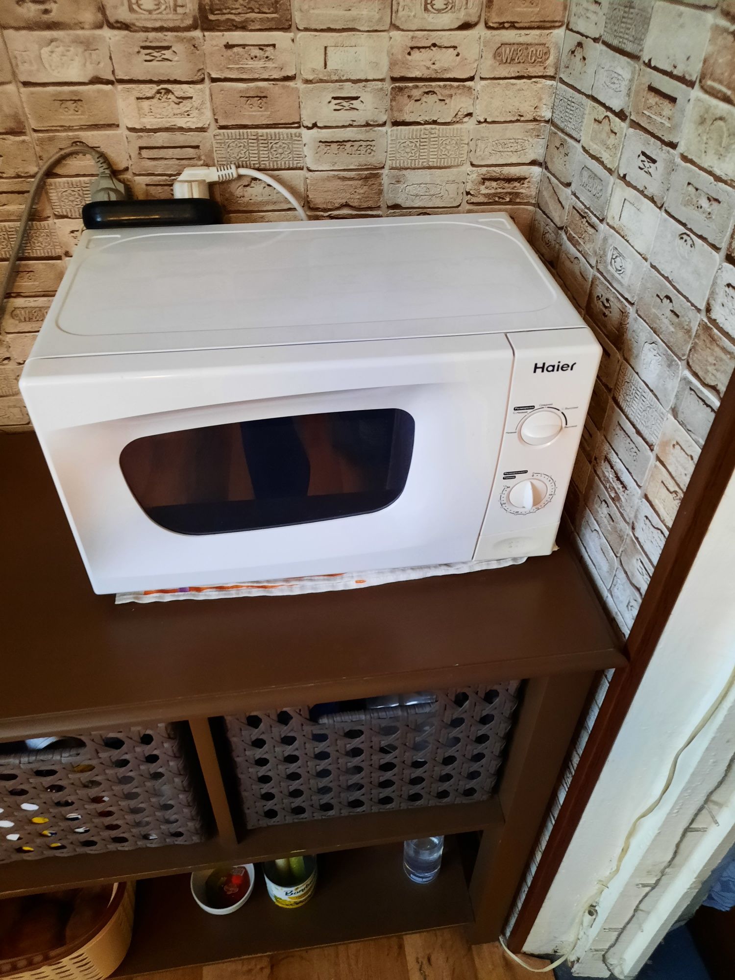 Продаю микроволновку Haier.