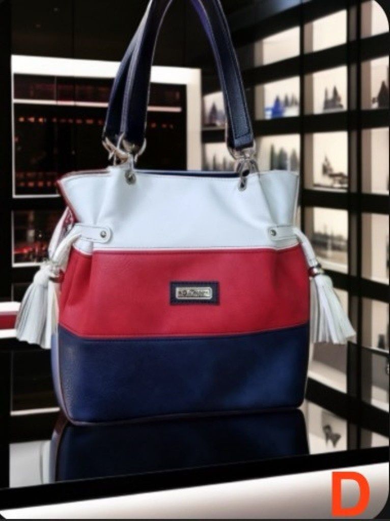 Дамска чанта 3 цвята: стил, удобство и функционалност в едно