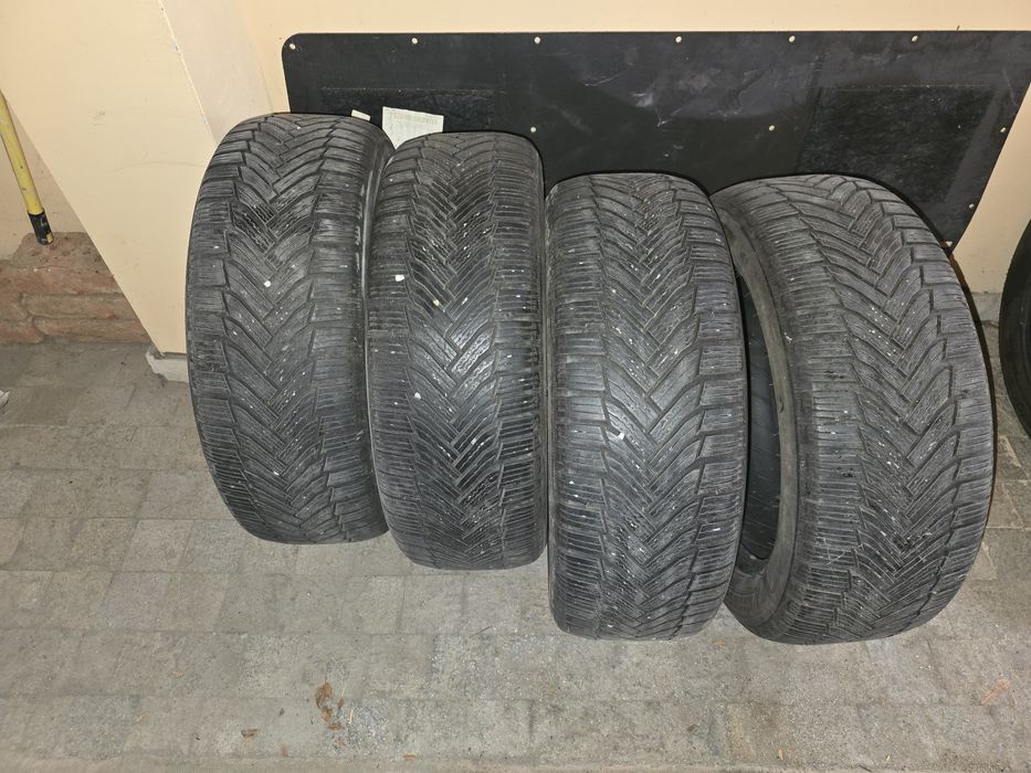 215/55 R17 Michellin Alpin A6 4 броя зимни гуми