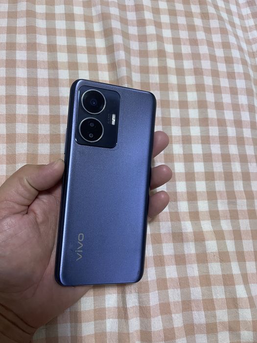 Продам vivo Y55 в отличном состоянии