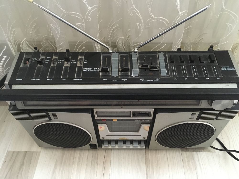 Aiwa 945 boombox radio casetofon
