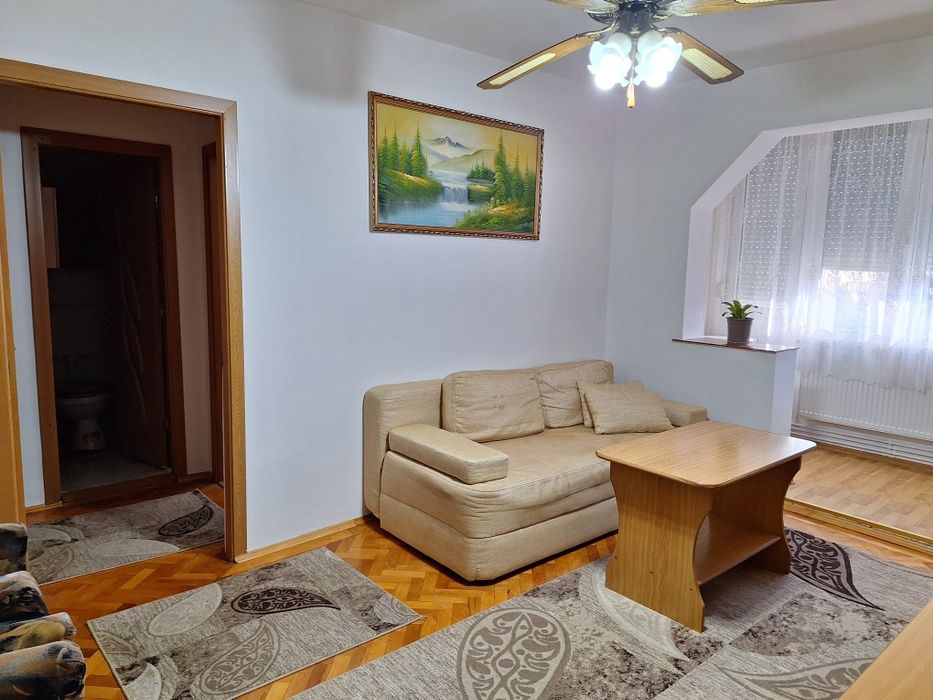 Apartament 3 camere de închiriat/vânzare
