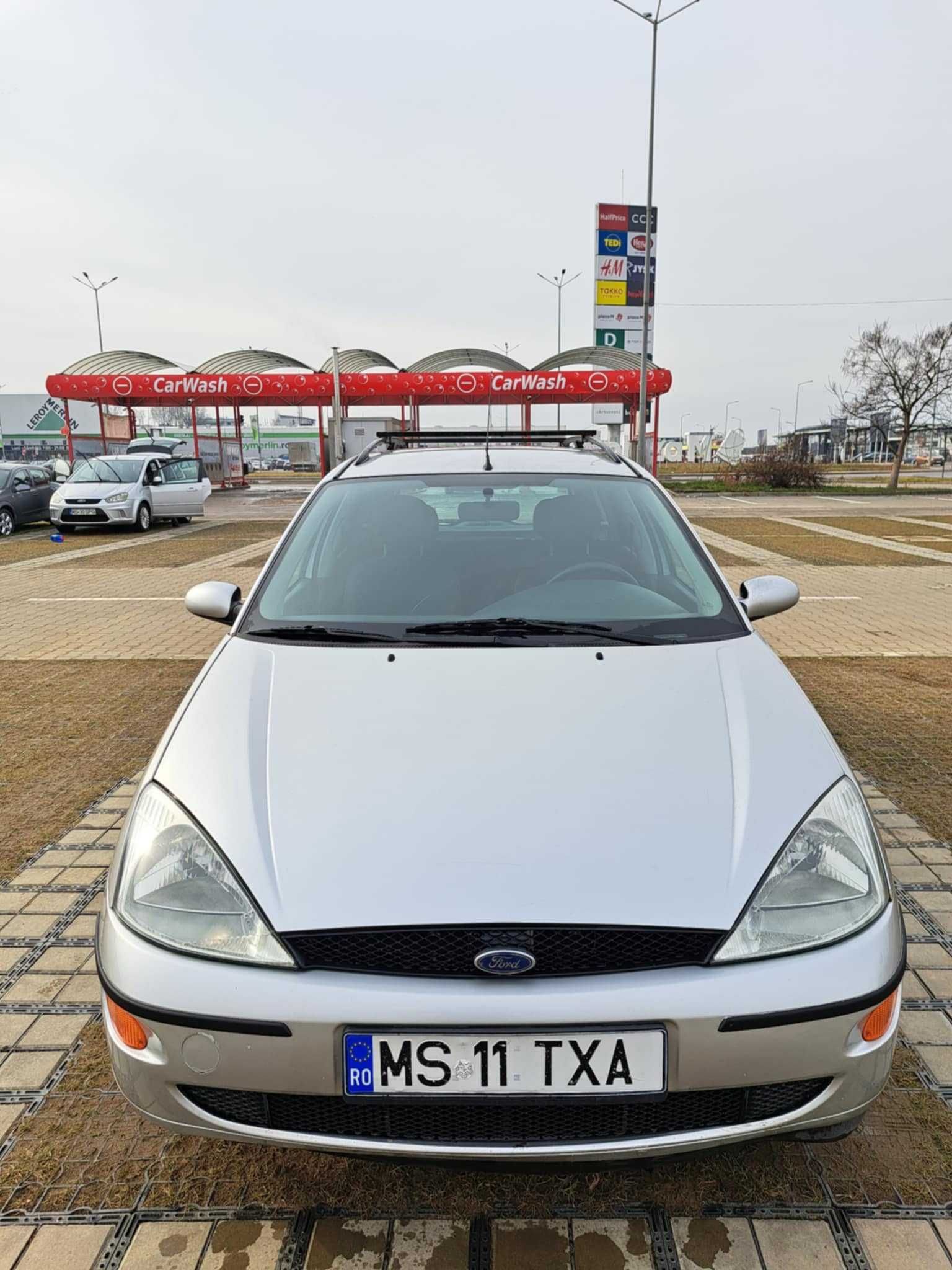 Ford focus cu anvelope iarna si vara